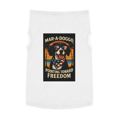 Patriotic 'Mar-A-Doggo Pointing Toward Freedom' Dog Shirt